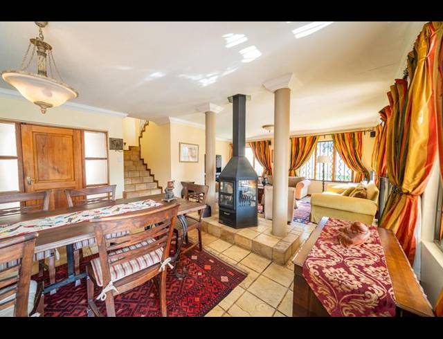 3 BEDROOM HOUSE FOR SALE IN KENSINGTON